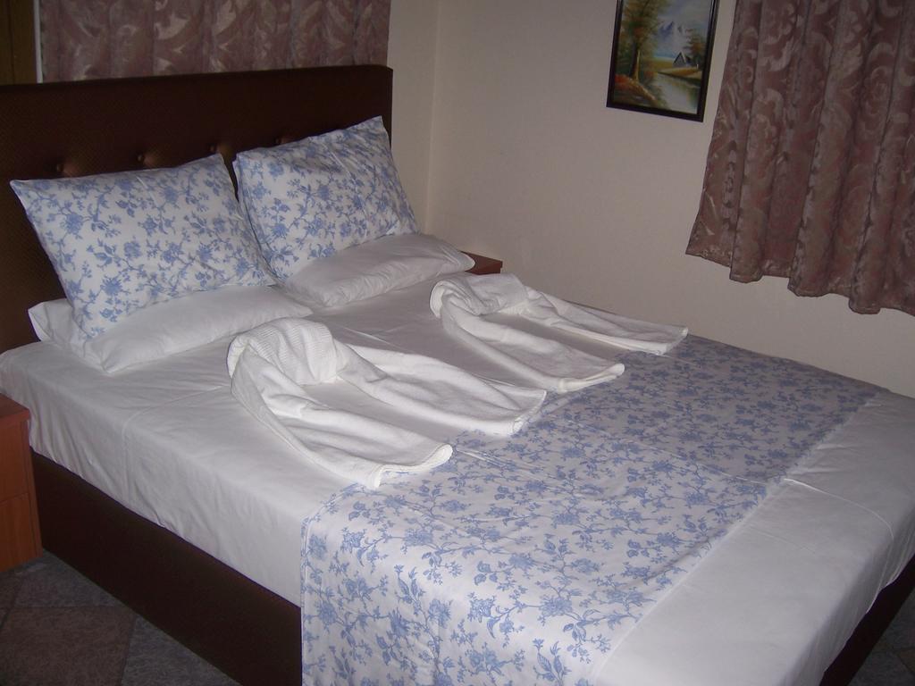 Sirines Studios Prínos Kamer foto