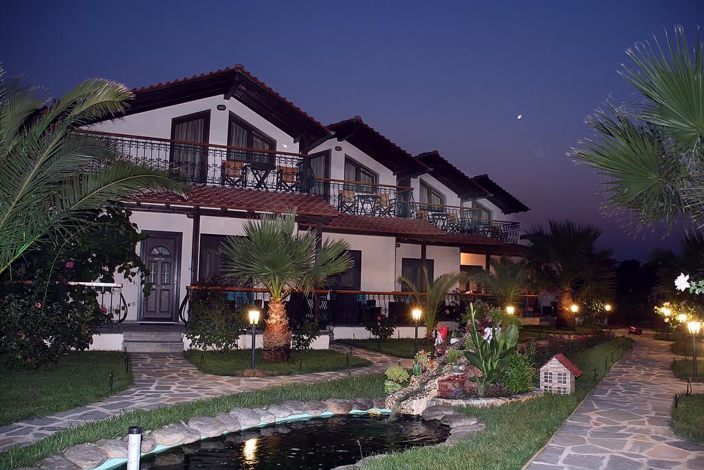 Sirines Studios Prínos Buitenkant foto